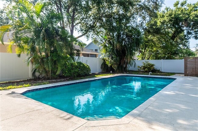 Building Photo - 1602 Hidden Meadow Ct