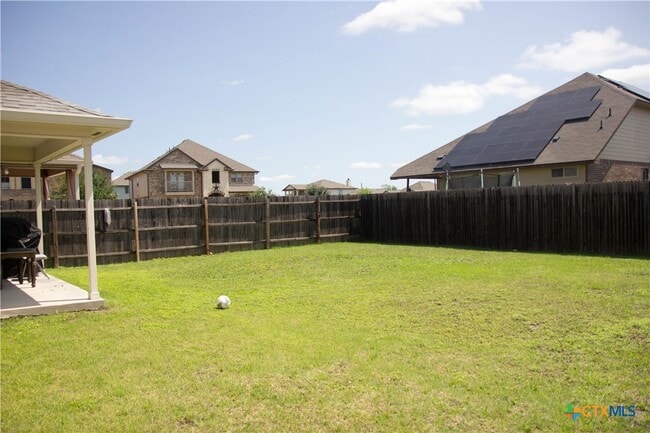 Building Photo - 1321 Daffodil Dr