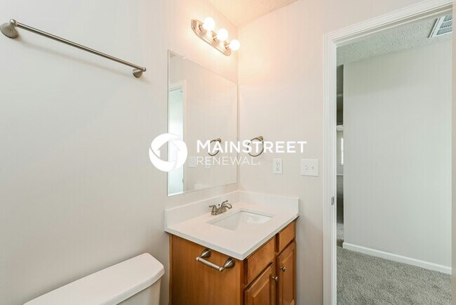 Building Photo - 4 Bedroom Pet-Friendly Home in Decatur, GA with Main Street Renewal