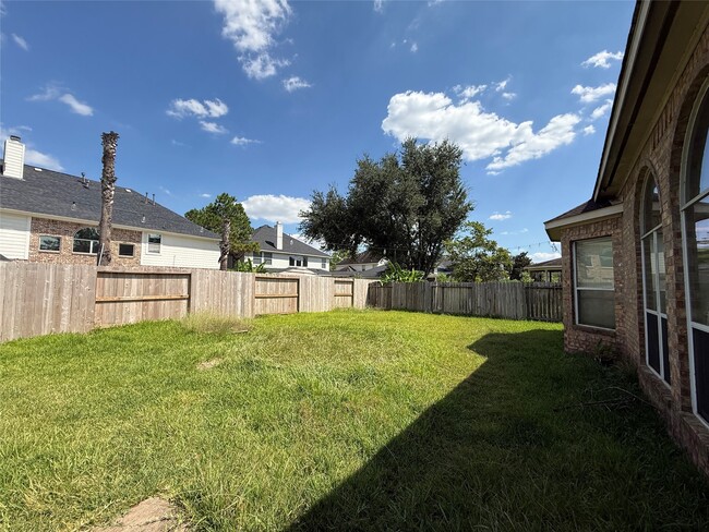 Building Photo - 11605 Bay Ledge Dr