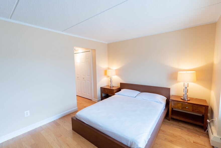 Building Photo - 35300 Woodward Ave