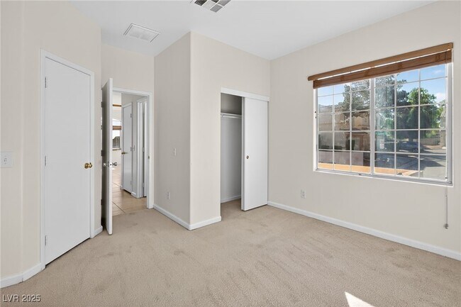 Building Photo - 7820 Strong Water Ct