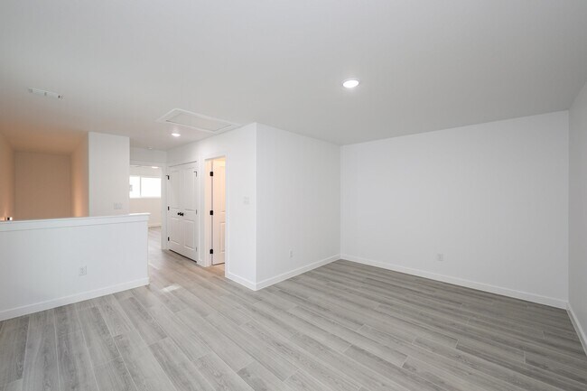 Building Photo - 8218 Casa Verde Rd