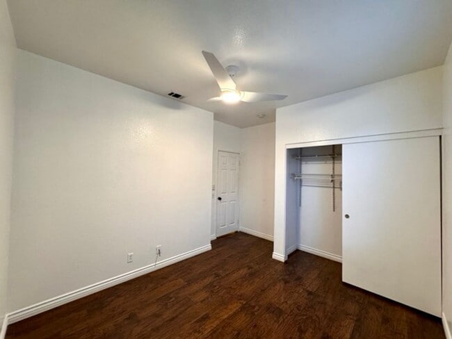 Building Photo - Bright and Open 3 Bedroom Home in Murrieta...