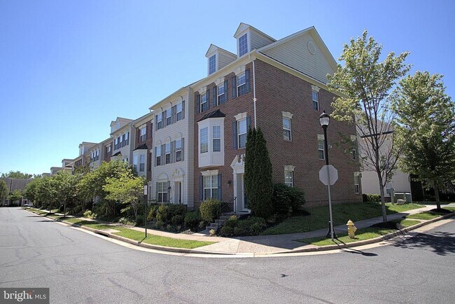 Building Photo - 4852 Cavallo Way