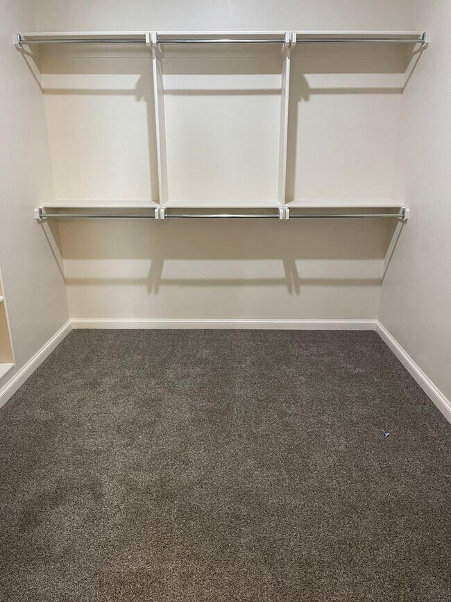 Building Photo - 3 bedroom duplex in Newcastle