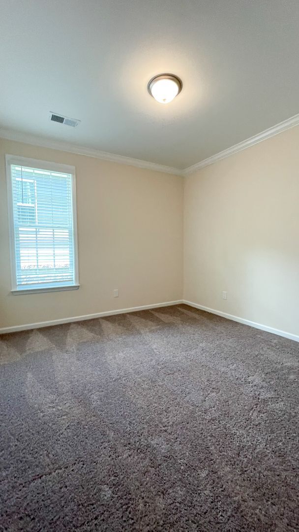 Building Photo - Beautiful home featuring 4 Bedrooms, 3 Full Baths, Flex Space/Office located in the highly sought...