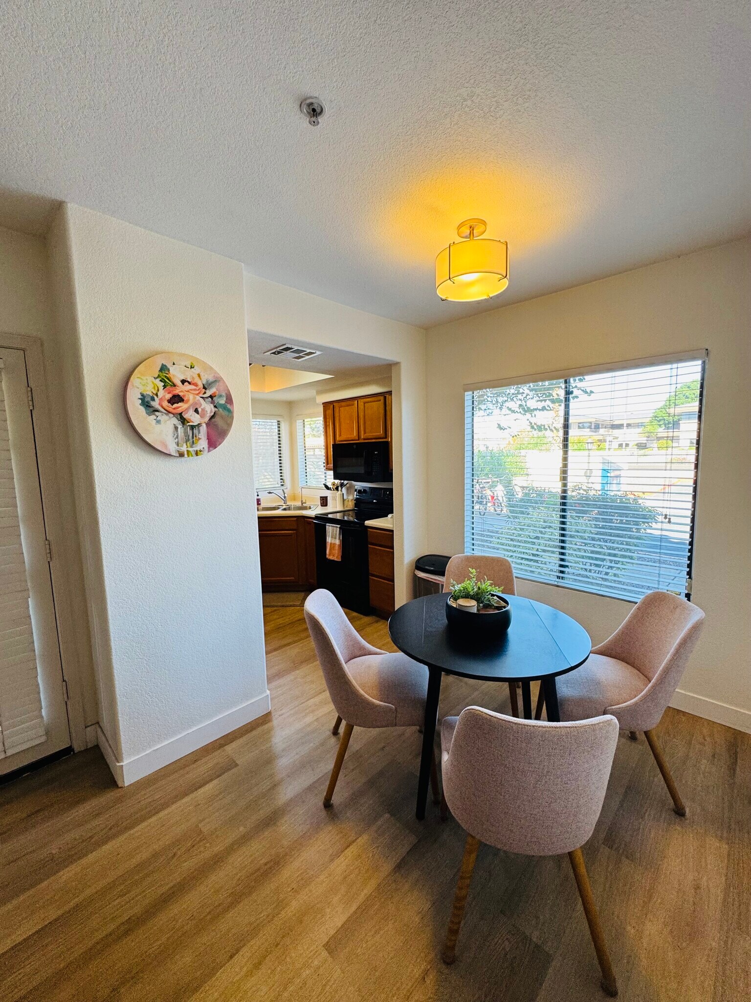 Building Photo - 7008 E Gold Dust Ave