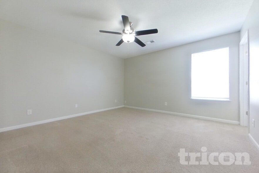 Building Photo - 208 Denby Cir
