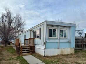 Building Photo - 2 bedroom with New Paint