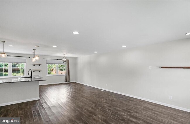Building Photo - 10202 Daventry Dr
