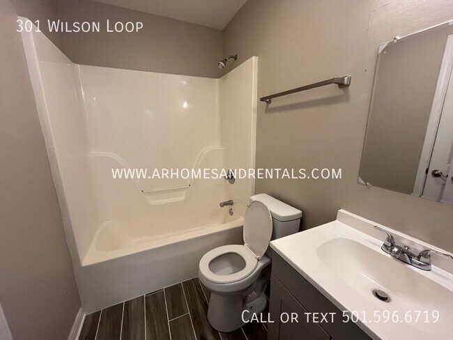 Building Photo - 301 Wilson Loop