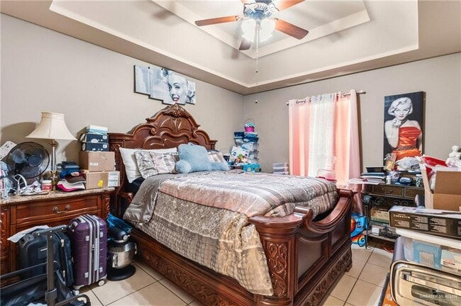 Building Photo - 19 Canela Ave