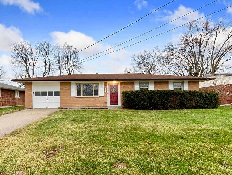 Charming, zero steps, all brick ranch in awesome location! Minutes to downtown, shops, restaurants, grocery, schools, parks! - 11 Lawndale Ave