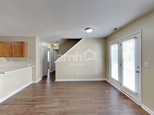 Building Photo - 3052 Teton Dr