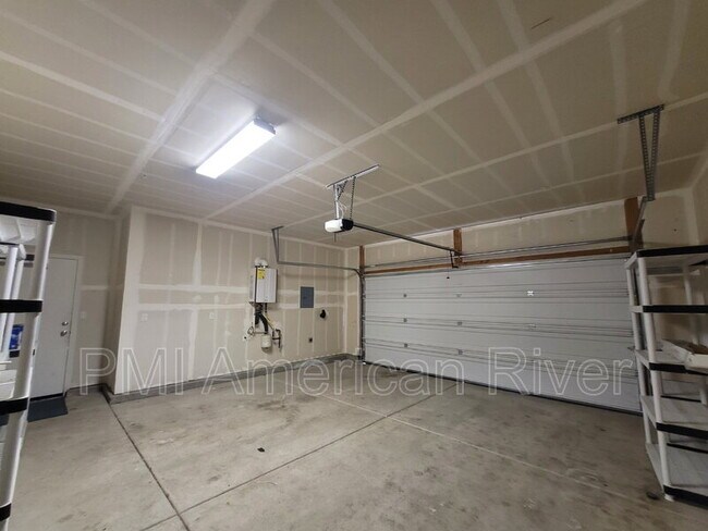 Building Photo - 3238 Chelmer Way