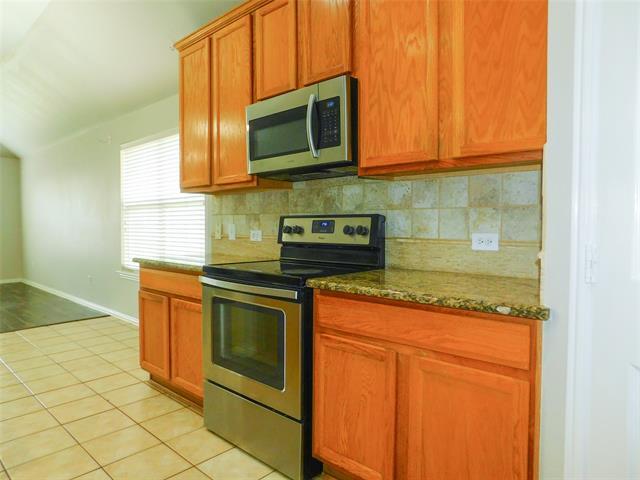 Building Photo - 6121 Apache Dr