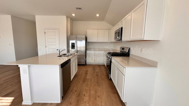 Building Photo - 16201 Harvester