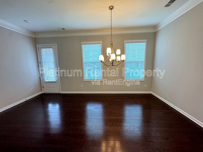 Building Photo - 707 Topsail Ln