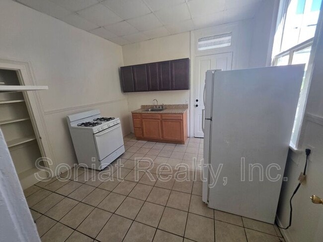 Building Photo - 3513 Cleveland Ave