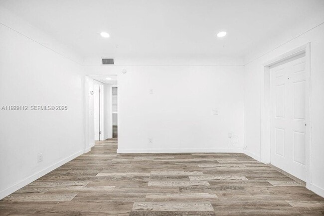 Building Photo - 4109 SW 23rd St