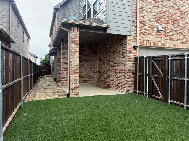 Building Photo - 3560 Sevilla Dr
