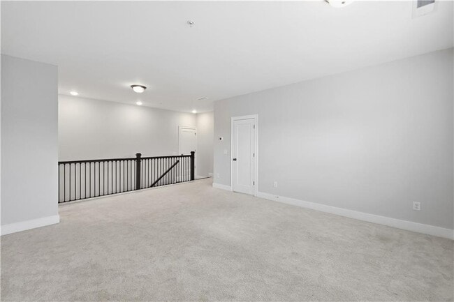 Building Photo - 2557 Oakbourne Ln