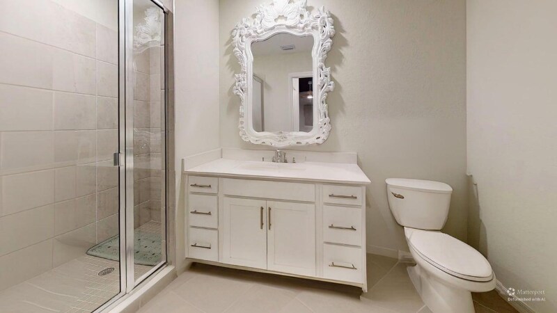 Building Photo - 15375 Grn Acrs Ave