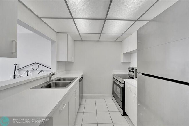 Building Photo - 777 S Federal Hwy