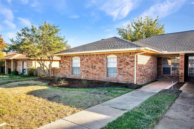 Building Photo - 2108 Teakwood Ln