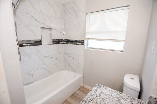 Building Photo - 6818 Cherrydale Dr