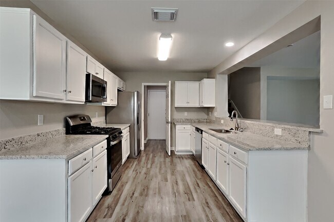 Building Photo - 20731 Desert Shadows Ln