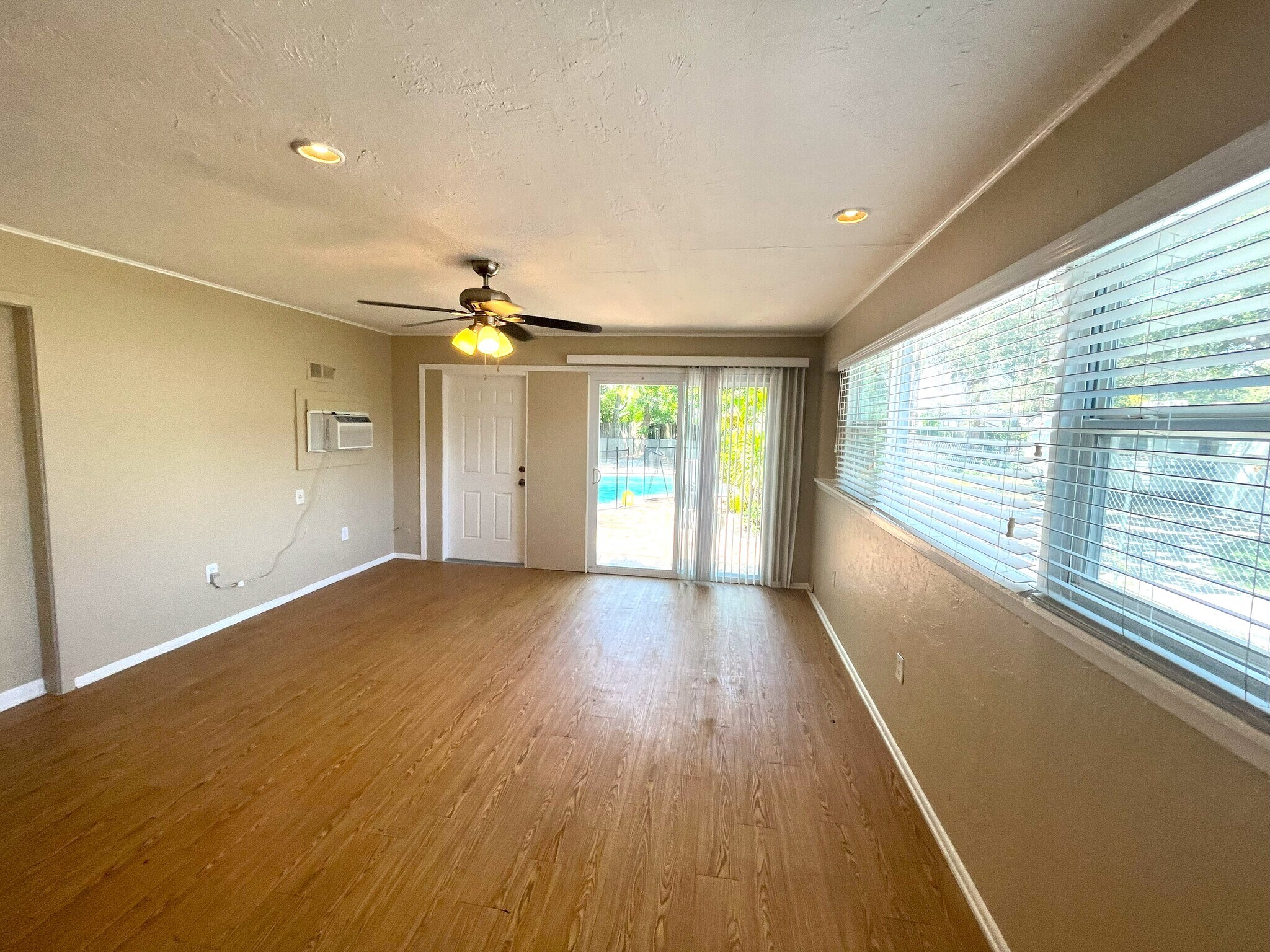 Building Photo - 1003 Patterson Dr