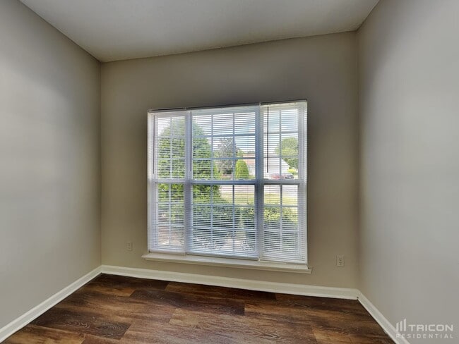 Building Photo - 11800 Mourning Dove Ln
