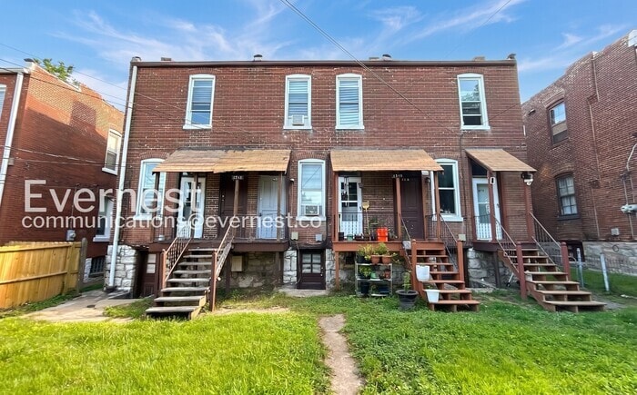 Building Photo - 3722A Fairview Ave