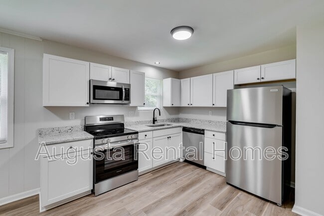 Building Photo - 3413 Charing Cross Ct