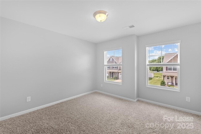 Building Photo - 15013 Savannah Hall Dr