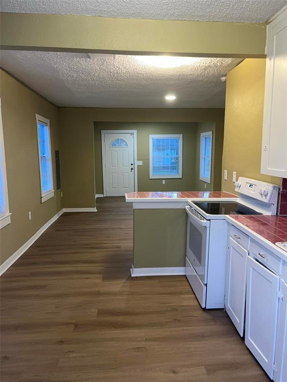 Building Photo - 2013 Oceanview Pl