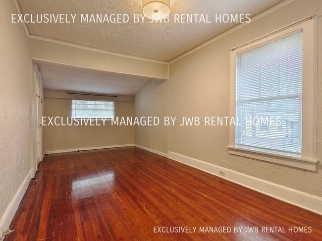 Building Photo - 2941 Selma St