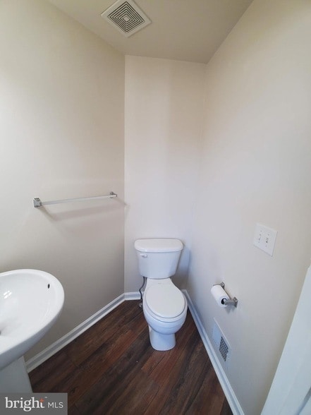 Building Photo - 10 Lopez Dr