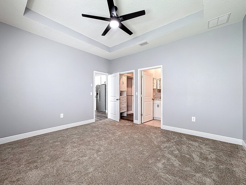 Building Photo - 17535 Cantarina Cove