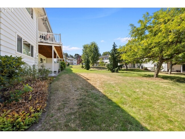 Building Photo - Bright and Open 1,638 SqFt Home Featuring Fireplace, Updated Kitchen & Scenic Outdoor Views ***Wa...