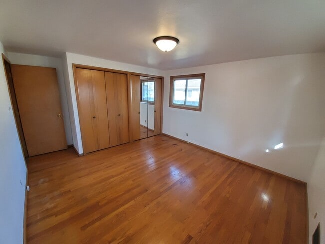 Building Photo - 3 bedroom Northside ranch