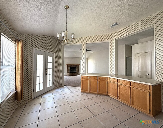 Building Photo - 607 Ottawa Dr