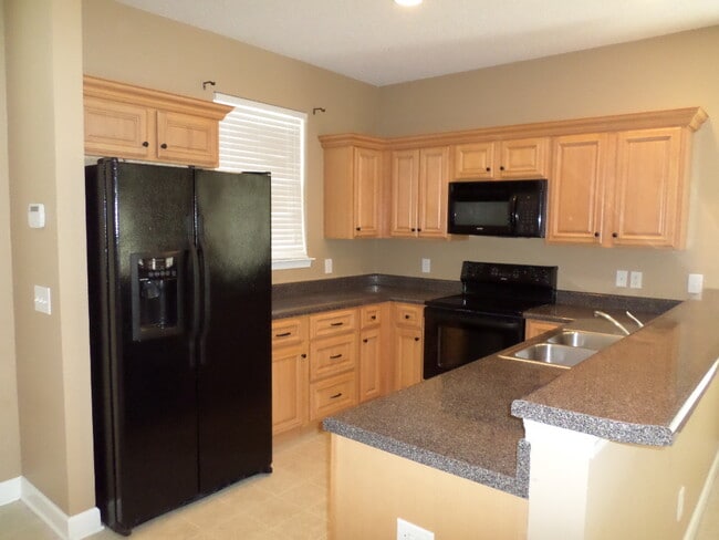 Building Photo - 400 Conley Dr