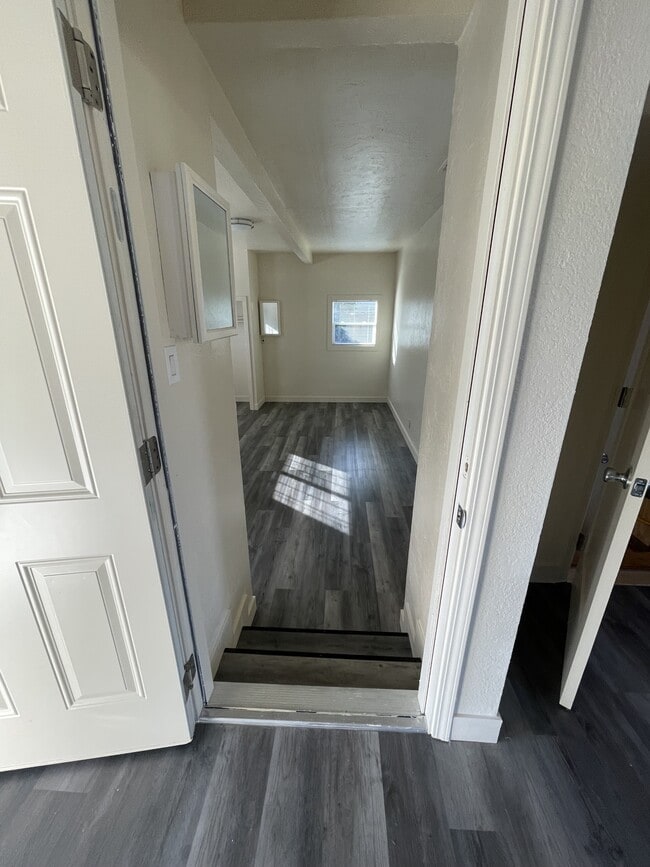 Building Photo - 1215 Whyler Rd