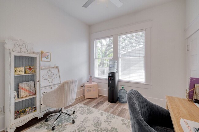 Building Photo - Top of the line remodeled 5 BED in the har...