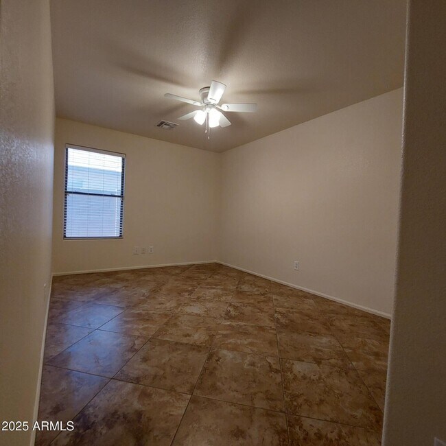 Building Photo - 11219 W Vernon Ave