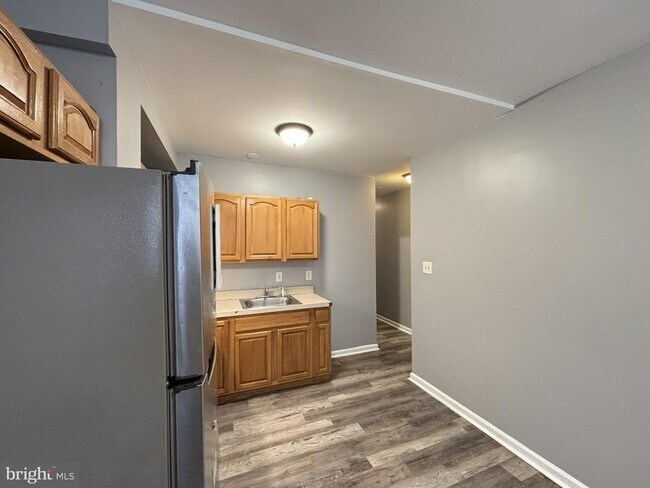 Building Photo - 1711 N Gratz St