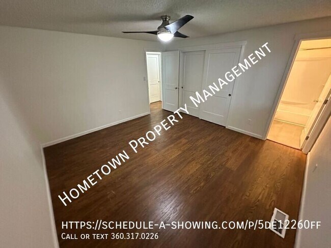 Building Photo - 3611 Landau Ave NE